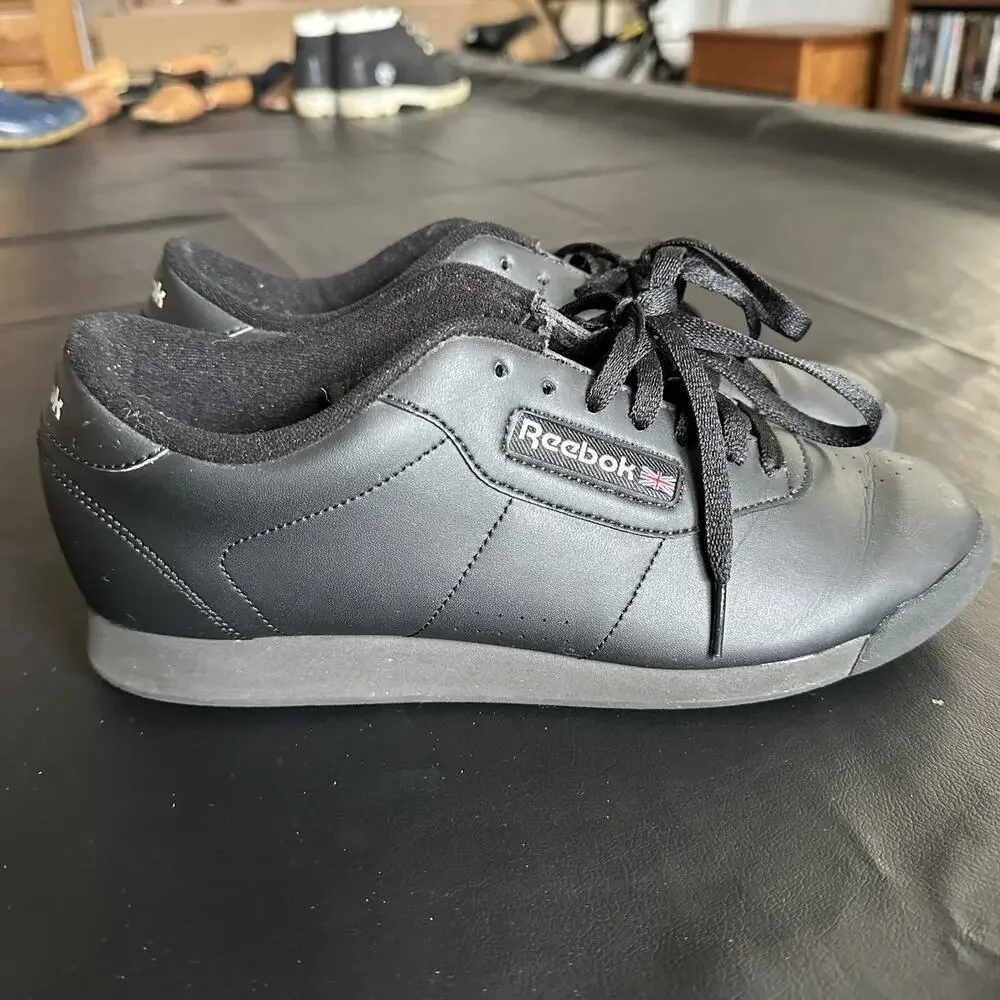 Reebok Classics Women's 10 Black Walking Casual Shoes Lace Up - BP